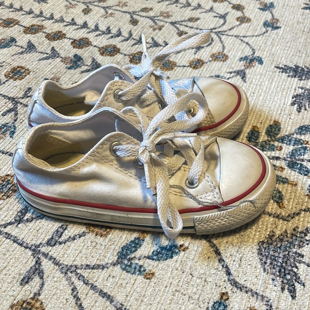 Converse toddler size 8.
